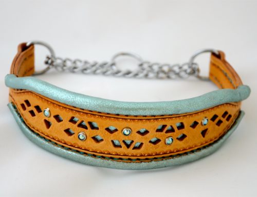 Filigreed Dog Collar With a Metallic Lambskin Rolled Edge